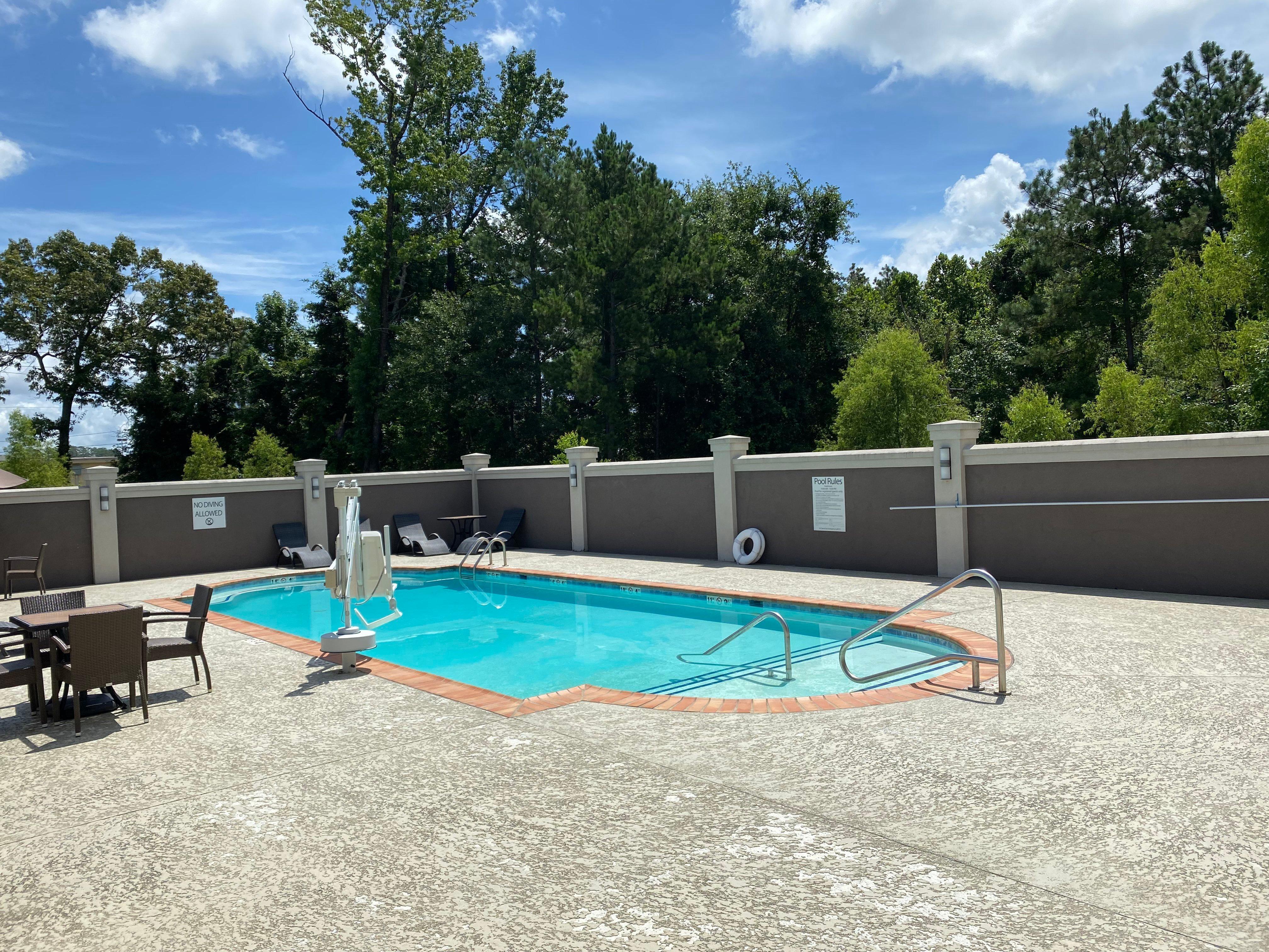 Holiday Inn Express & Suites Pineville-Alexandria Area Экстерьер фото
