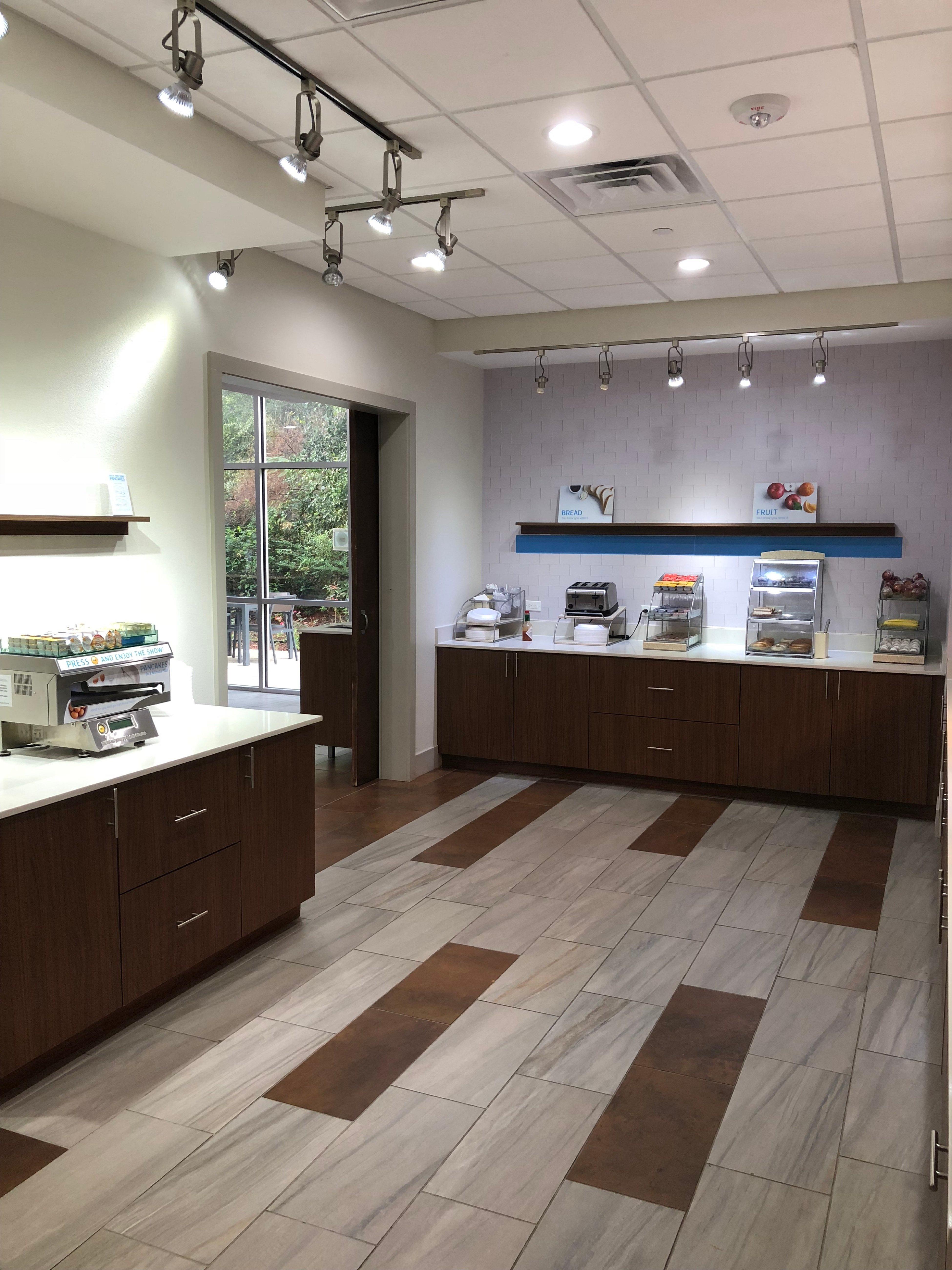 Holiday Inn Express & Suites Pineville-Alexandria Area Экстерьер фото