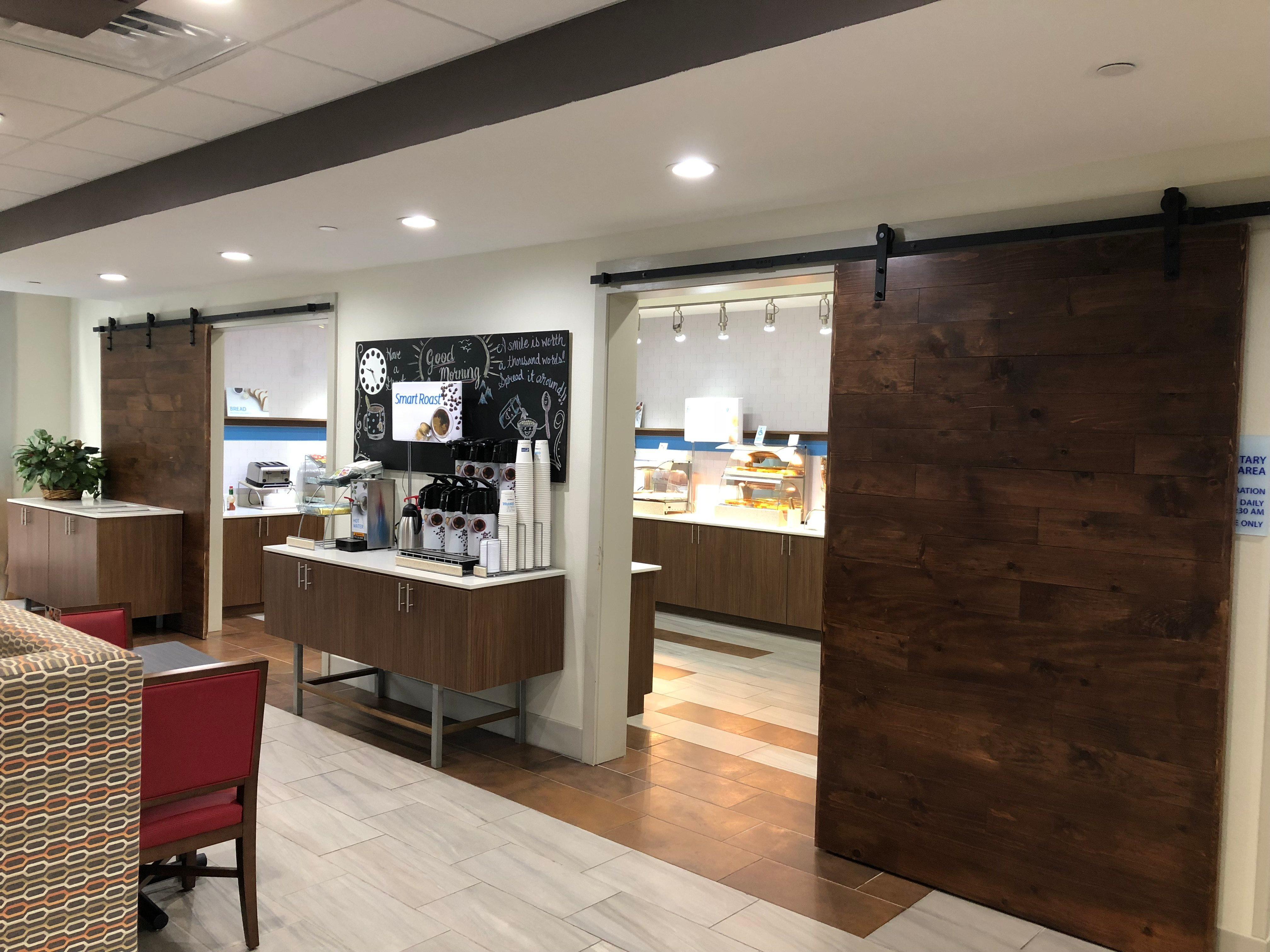 Holiday Inn Express & Suites Pineville-Alexandria Area Экстерьер фото