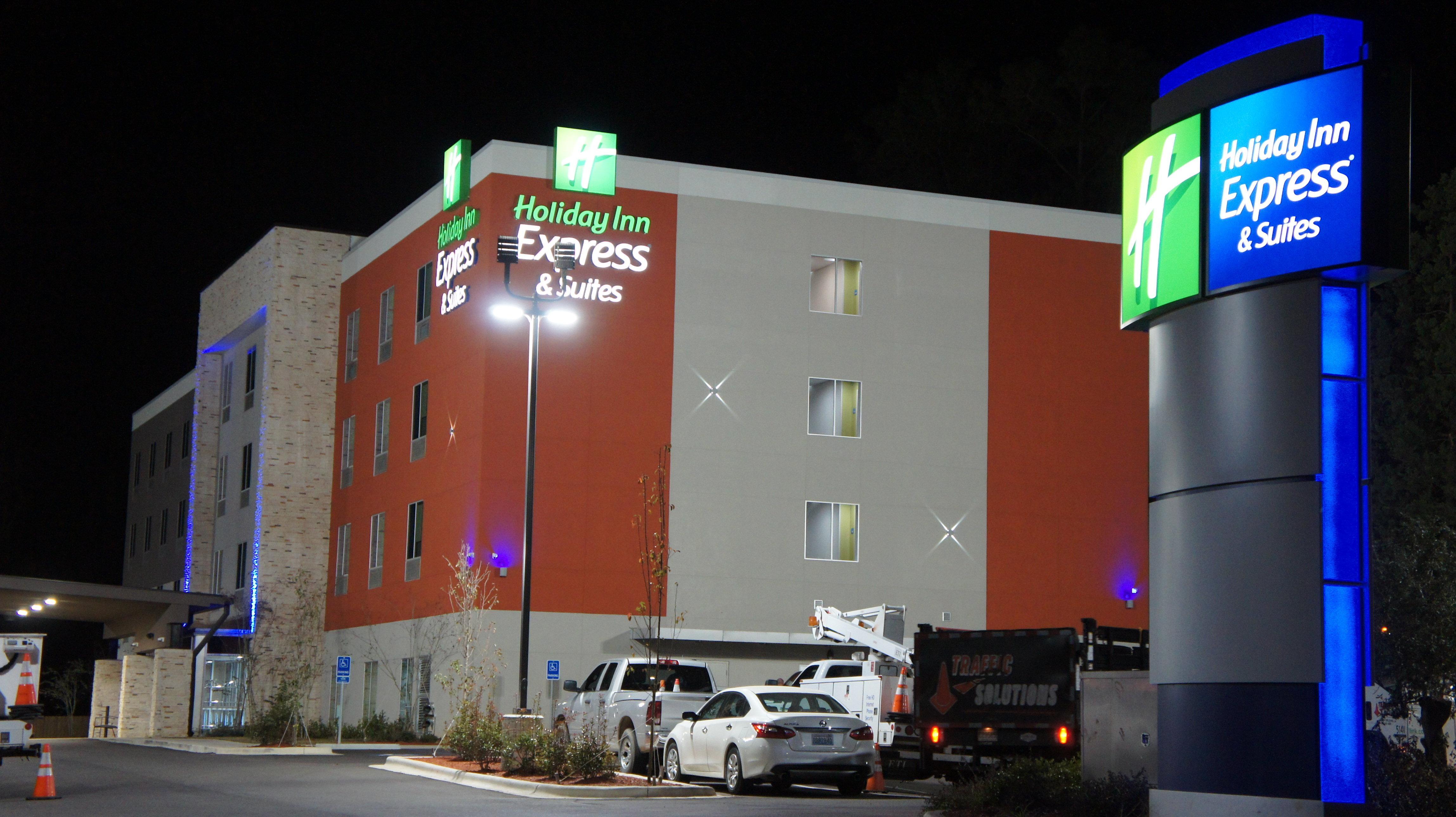Holiday Inn Express & Suites Pineville-Alexandria Area Экстерьер фото