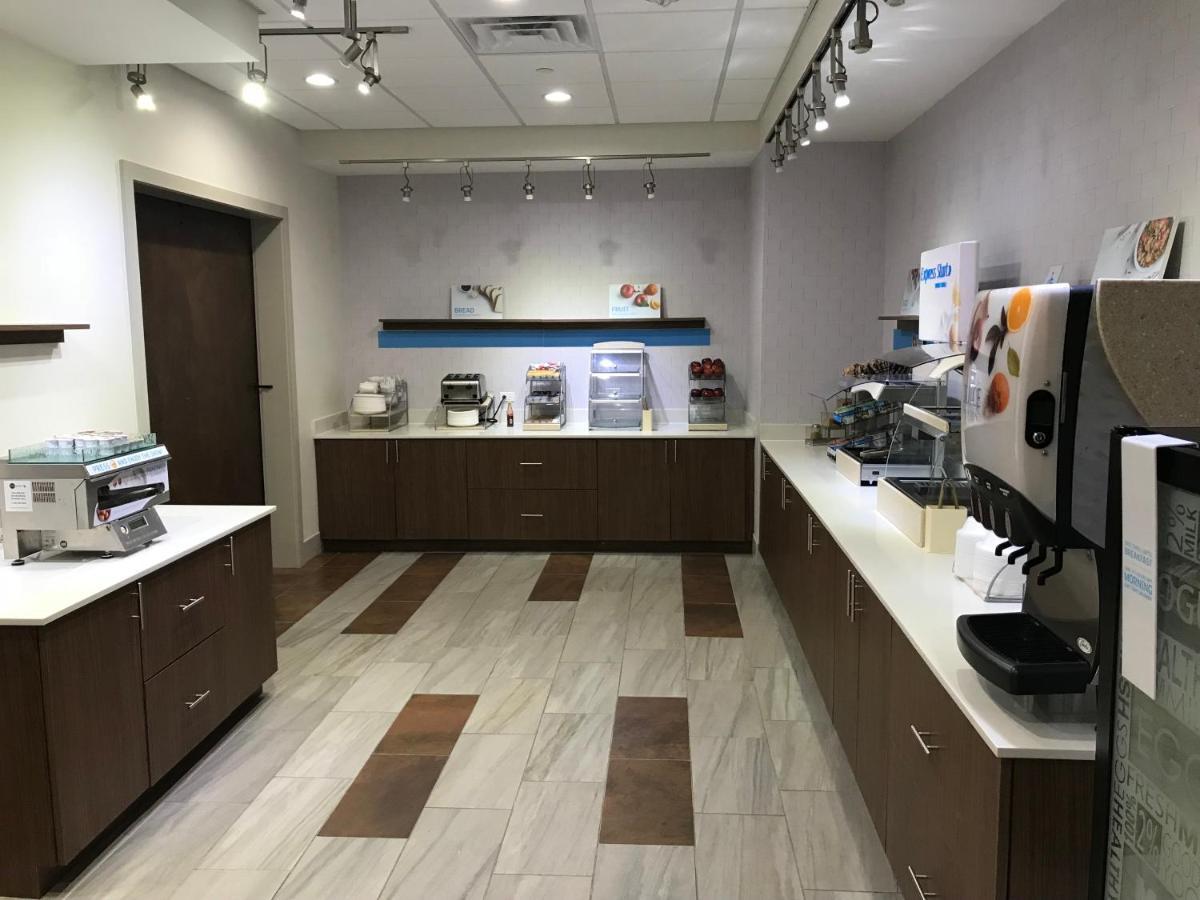 Holiday Inn Express & Suites Pineville-Alexandria Area Экстерьер фото